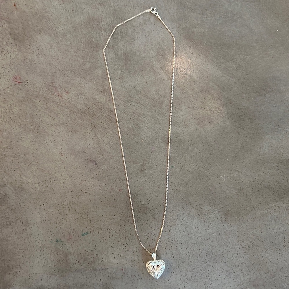 Silver heart necklace